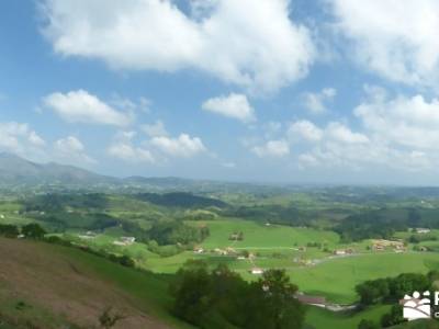 Valle del Baztán - Elizondo - Zugarramurdi; viajes culturales; senderismo semana santa